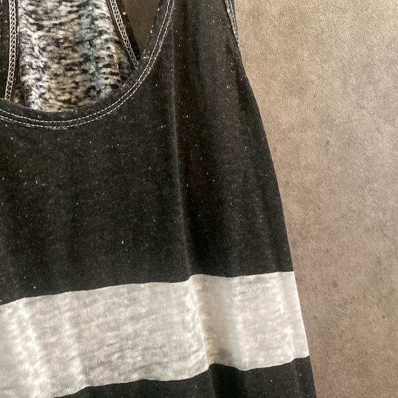 American Eagle Outfitters Tops Workout Shirt - Picture 2 of 6